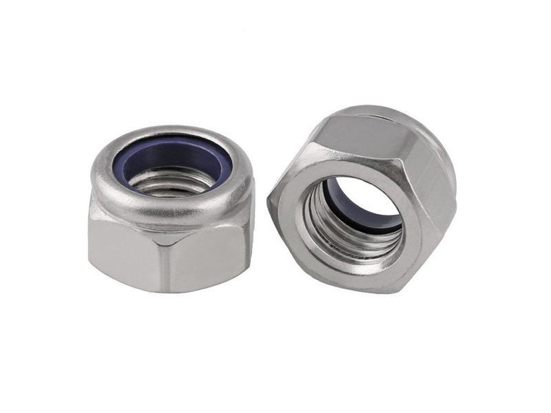  Гайка самоконтрящаяся с нейлоновым кольцом DIN 985